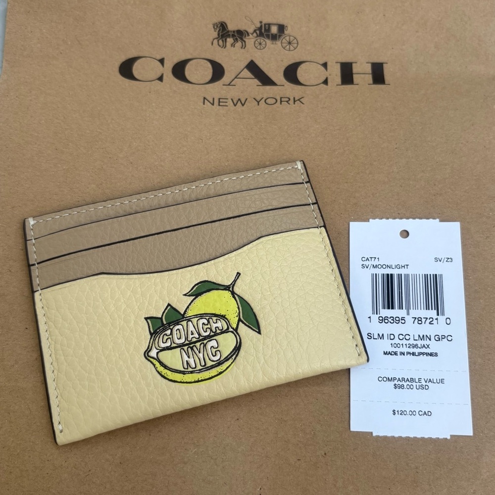 NWT Coach Lemon Graphic Cream and Tan Card Holder